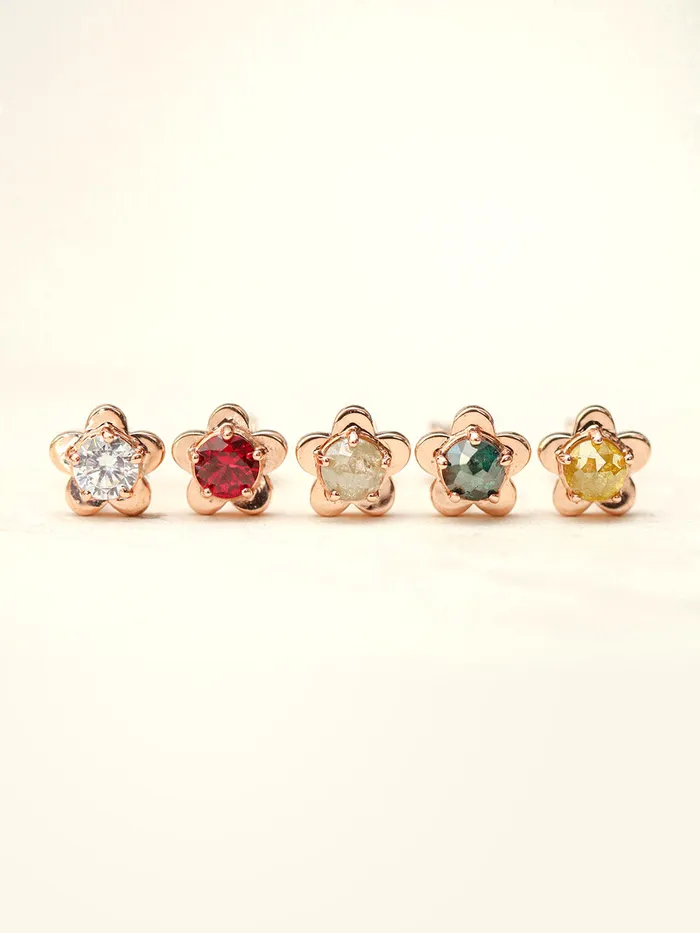 MinimalBijoux 14K Gold Rough Diamond CZ Flower Cartilage Earring 18G16G Earrings