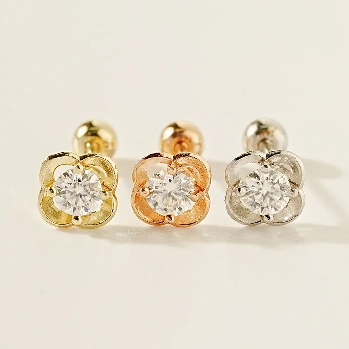 MinimalBijoux Earrings 14K Gold Cosmos Flower Moissanite Cartilage Earring 20G18G16G