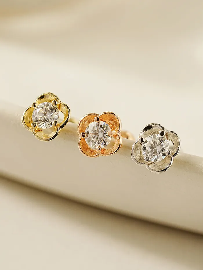 MinimalBijoux Earrings 14K Gold Cosmos Flower Moissanite Cartilage Earring 20G18G16G