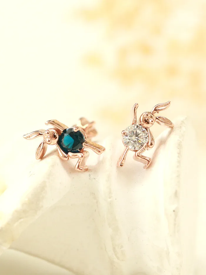 MinimalBijoux Earrings 14K Gold Dancing Rabbit Cartilage Earring 18G16G