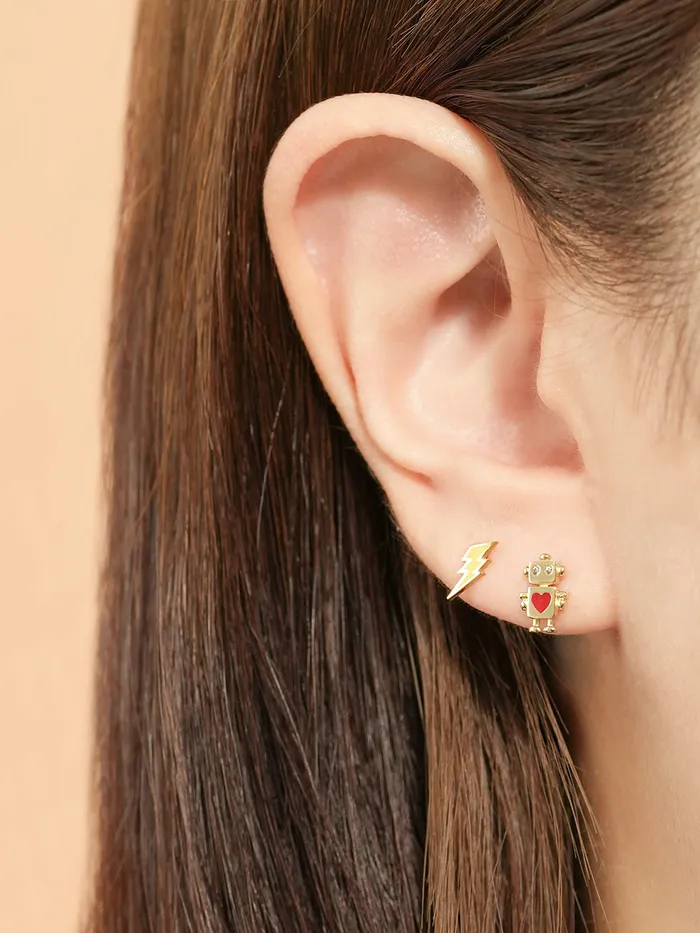 MinimalBijoux Earrings 14K Gold Vivid Thunder Cartilage Earring 20G