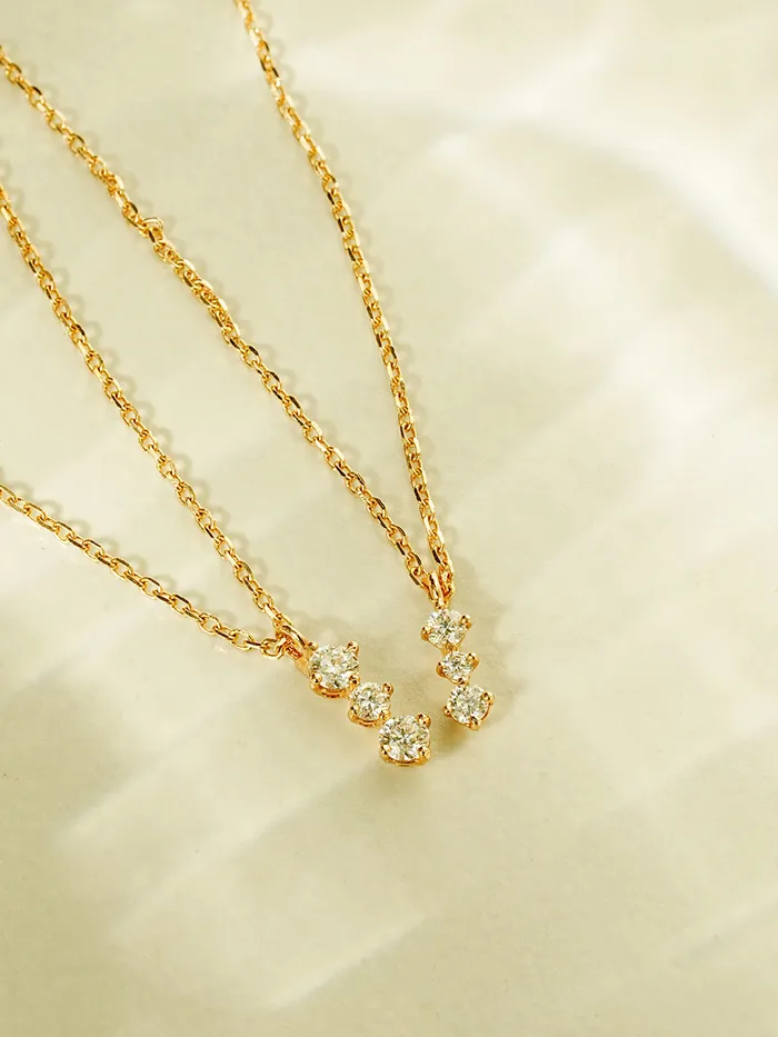 MinimalBijoux Necklaces 14K 18K Gold Moissanite Moissanite Radi Bar Necklace