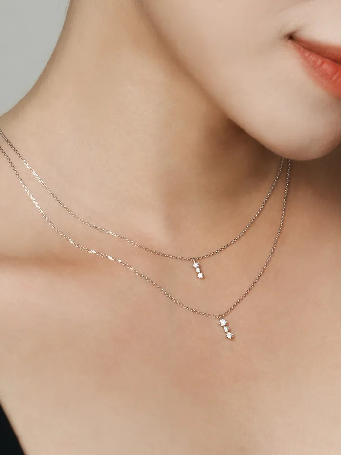 MinimalBijoux Necklaces 14K 18K Gold Moissanite Moissanite Radi Bar Necklace