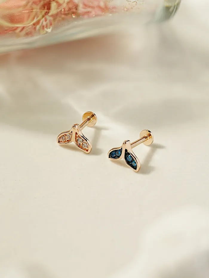 MinimalBijoux PreStyled Sets 14K Gold Whale Tale Cubic Internally Threaded Labret Piercing 18G16G MinimalBijoux PreStyled Sets 14K Gold Whale Tale Cubic Internally Threaded Labret Piercing 18G16G