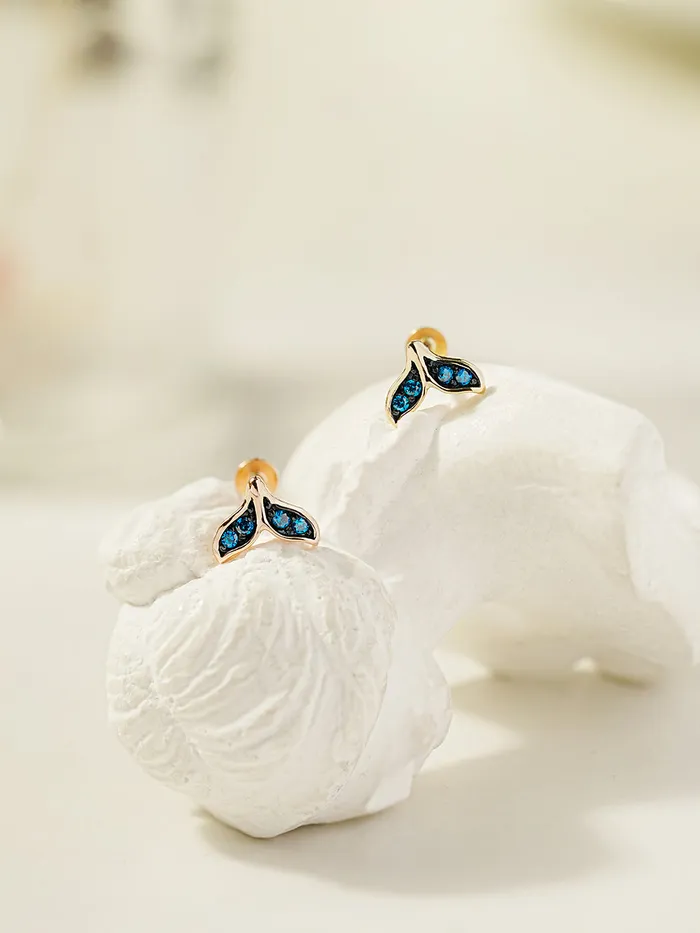 MinimalBijoux PreStyled Sets 14K Gold Whale Tale Cubic Internally Threaded Labret Piercing 18G16G