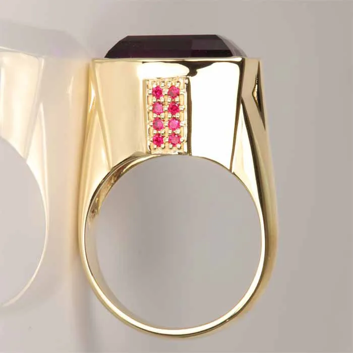 Moriartys Gem Art Rings 18K Yellow Gold Antique Cushion Amethyst Ring 2089 Carats