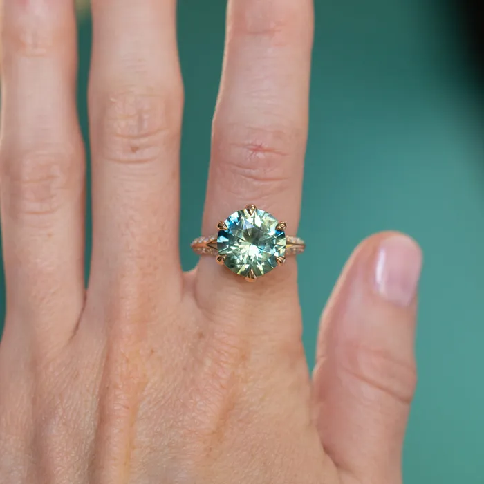 PreStyled Sets Anueva Jewelry 685ct Parti Sapphire Diamondstudded Six Prong Split Shank Solitaire in 18k Yellow Gold