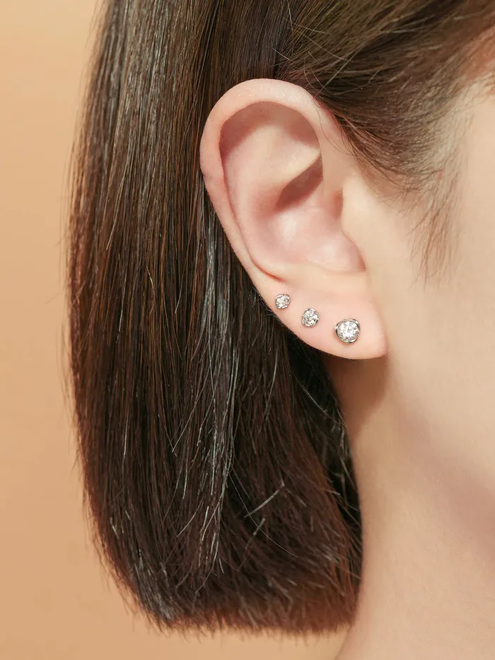 PreStyled Sets MinimalBijoux 14K Gold Moissanite Triangle Pascal Internally Threaded Labret Piercing 20G18G16G