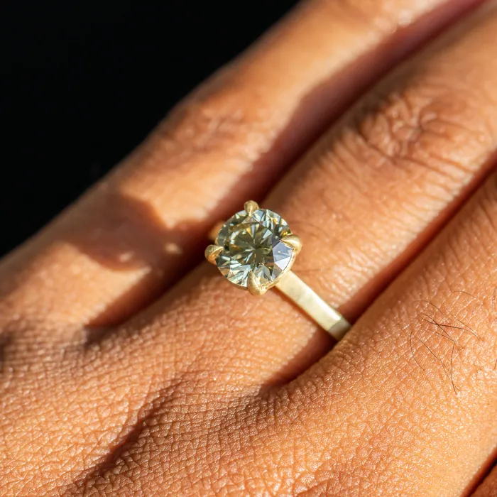 Pristine Gemstones Rings 171ct Round GIA Fancy Dark GreenGrey Diamond Flat Band 4 Prong Solitaire in 18k Yellow Gold