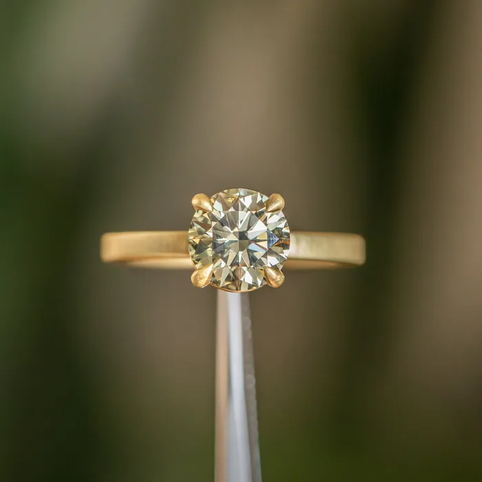 Pristine Gemstones Rings 171ct Round GIA Fancy Dark GreenGrey Diamond Flat Band 4 Prong Solitaire in 18k Yellow Gold