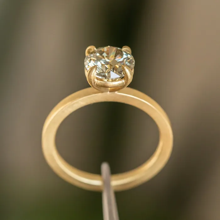 Pristine Gemstones Rings 171ct Round GIA Fancy Dark GreenGrey Diamond Flat Band 4 Prong Solitaire in 18k Yellow Gold