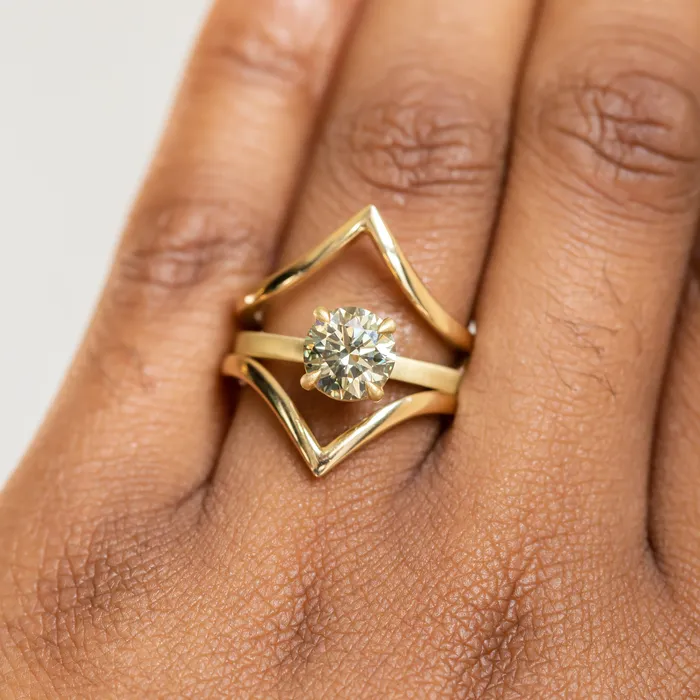Pristine Gemstones Rings 171ct Round GIA Fancy Dark GreenGrey Diamond Flat Band 4 Prong Solitaire in 18k Yellow Gold