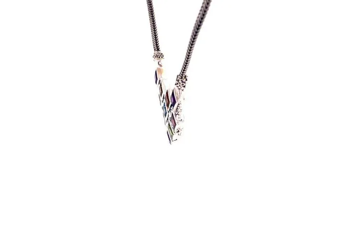 Rinjani Necklace Samuel B Necklaces