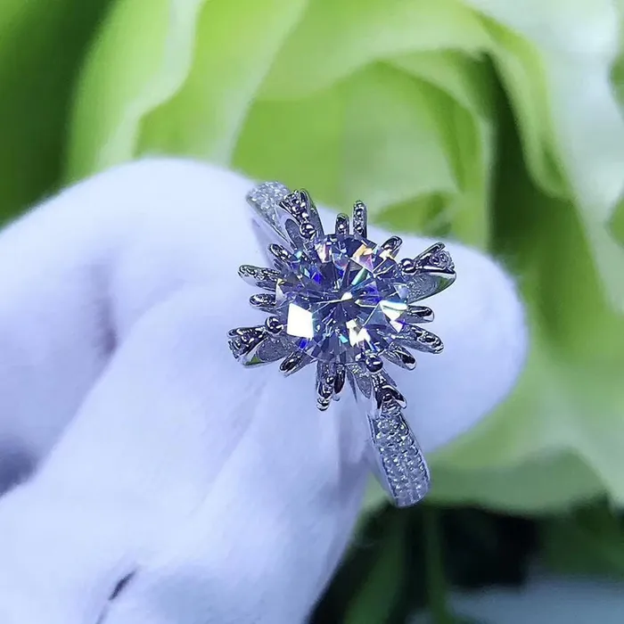 Luxus Moissanite Rings Jewelry Platinum Plated Silver Vintage Moissanite Ring 08ct or 1ct Rings