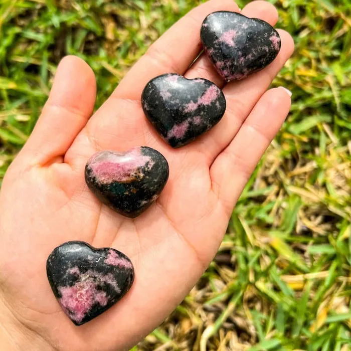 Magic Crystals Gemstone Puffy 30mm Heart Stone Necklaces