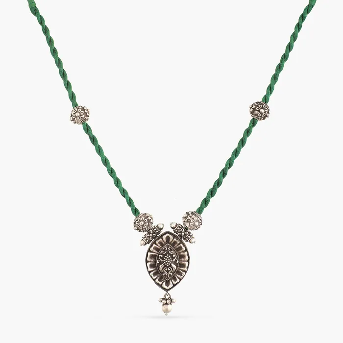 Necklaces Idhant Thread Silver Pendant SILVER