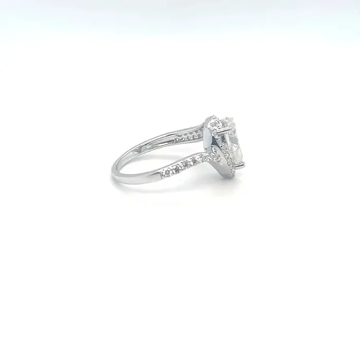 PLATINUM PLATED SILVER THROUGH THICK AND THIN RING 1CT PEAR SHAPED MOISSANITE W POETRY CARD Luxus Moissanite Rings