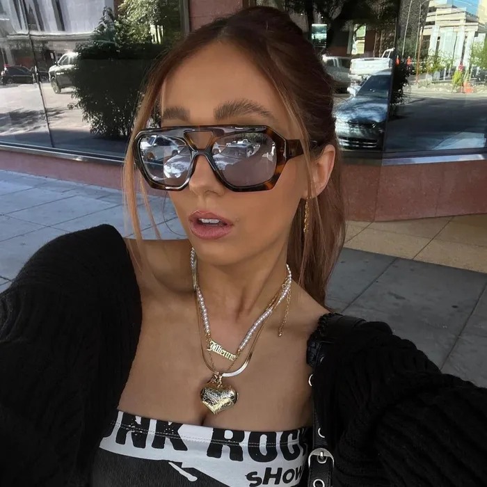 VibeSzn Necklaces Pearl Nameplate Necklace