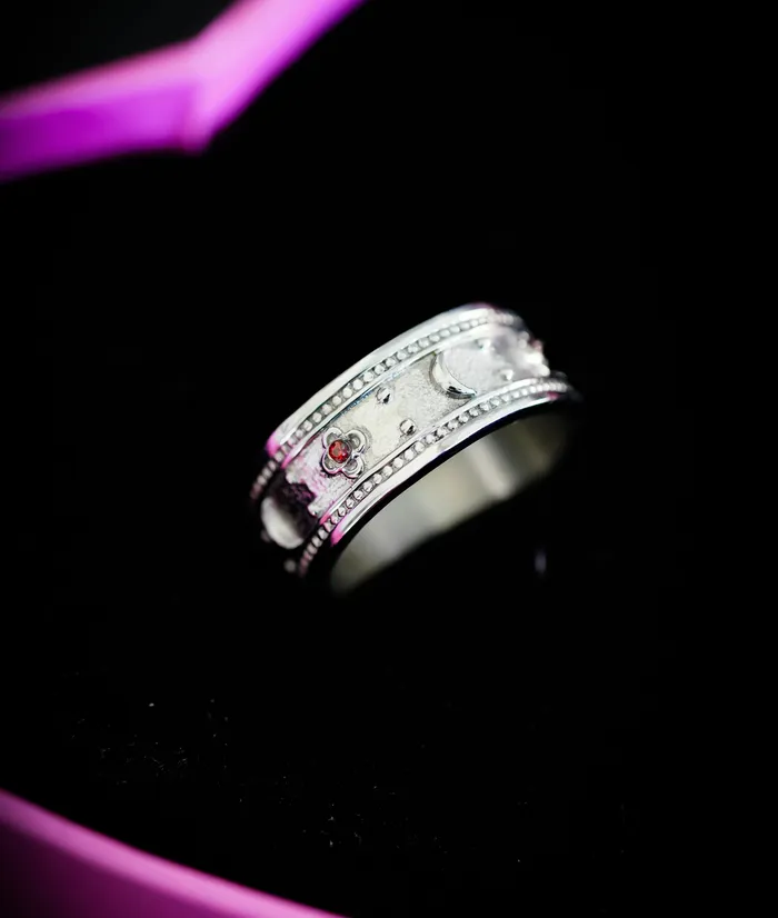 YORDY Luxury Fashion Jewelry Rings Lovers Eclipse Moon Ring